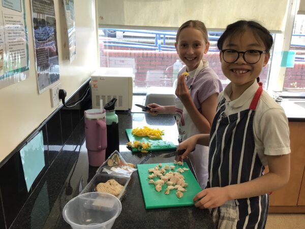 6L pizza making