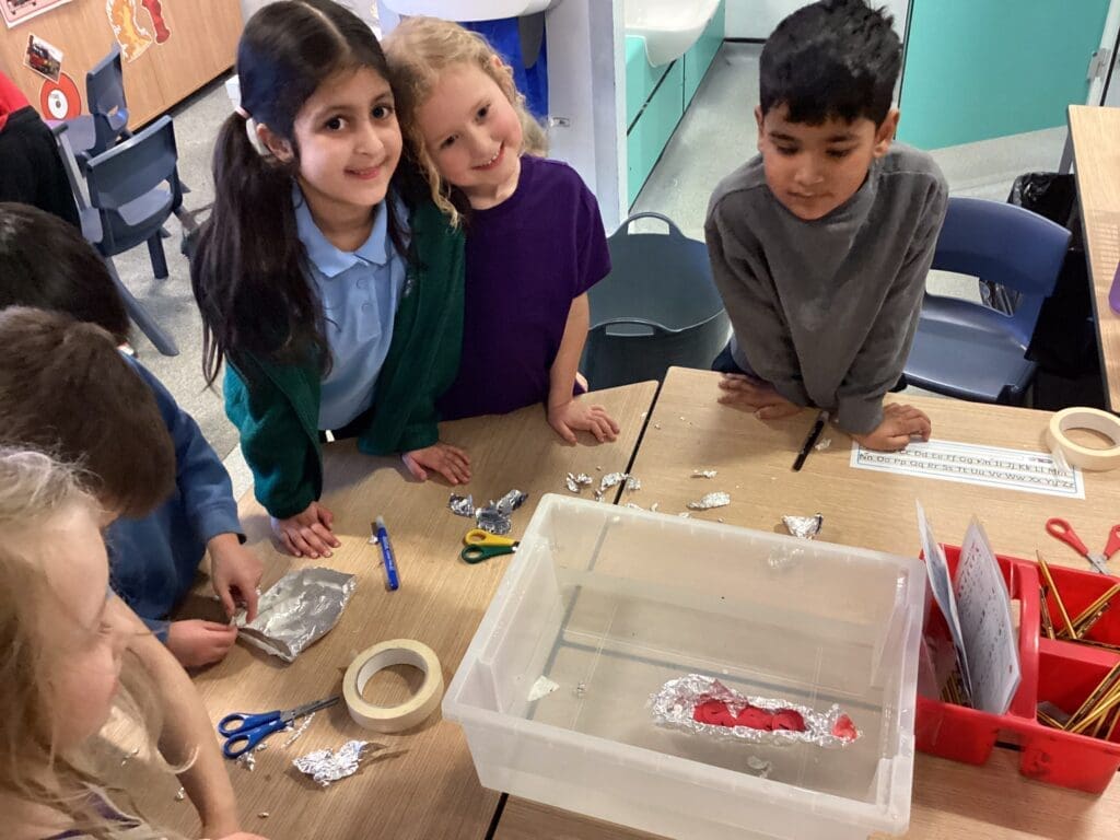 Primary Invetigations Science Program Science investigation week - Heymann Primary School