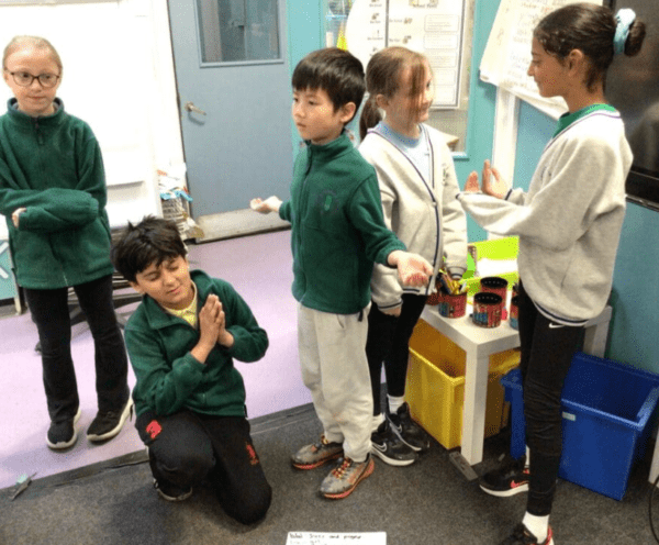 4T Suspense Freeze Frames