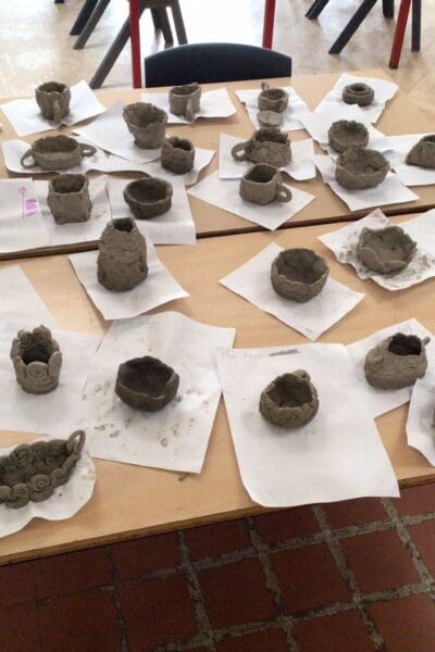 Y5: Clay pots